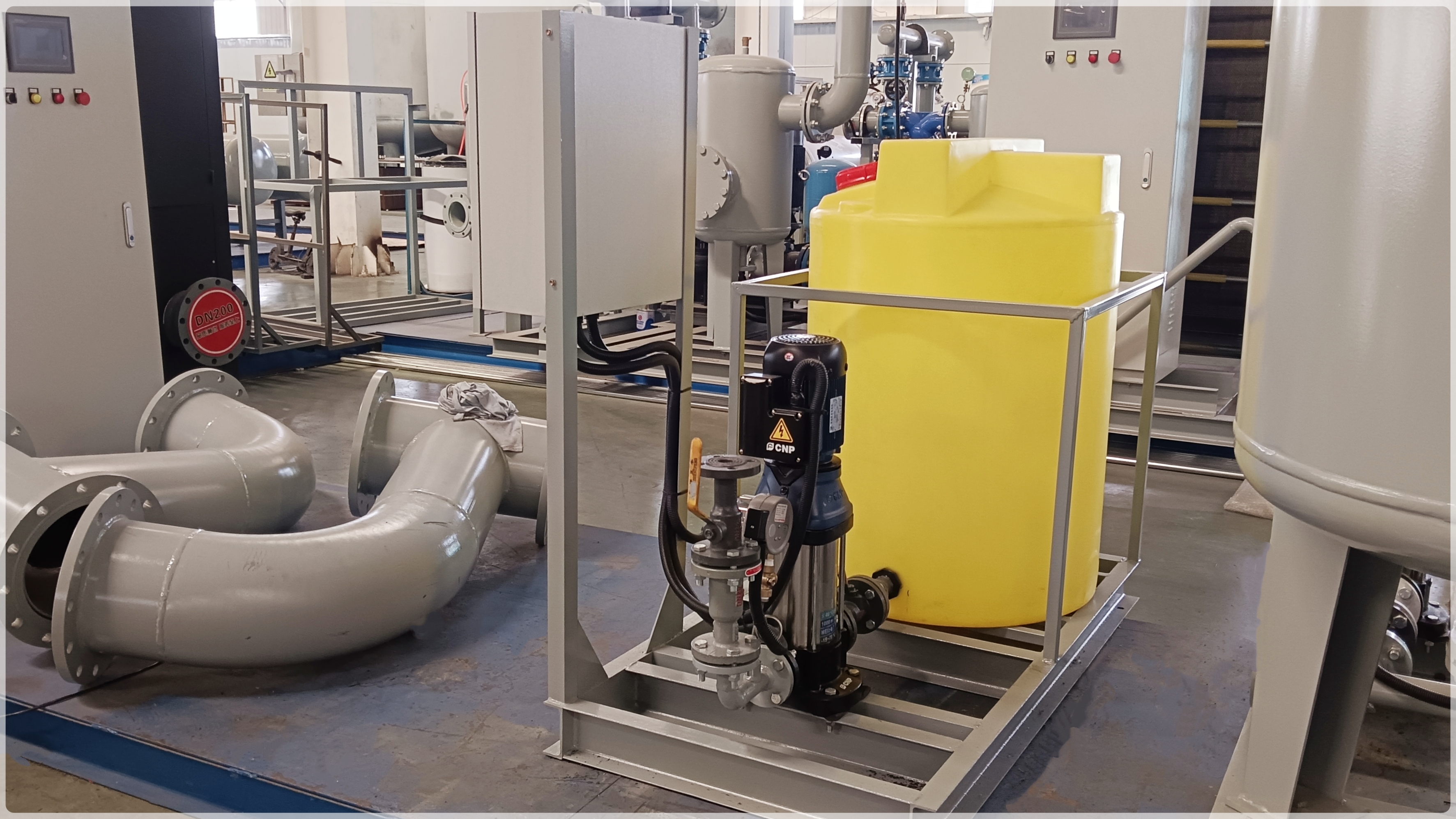 Figuur 6- Ethyleenglycol supplementapparaat