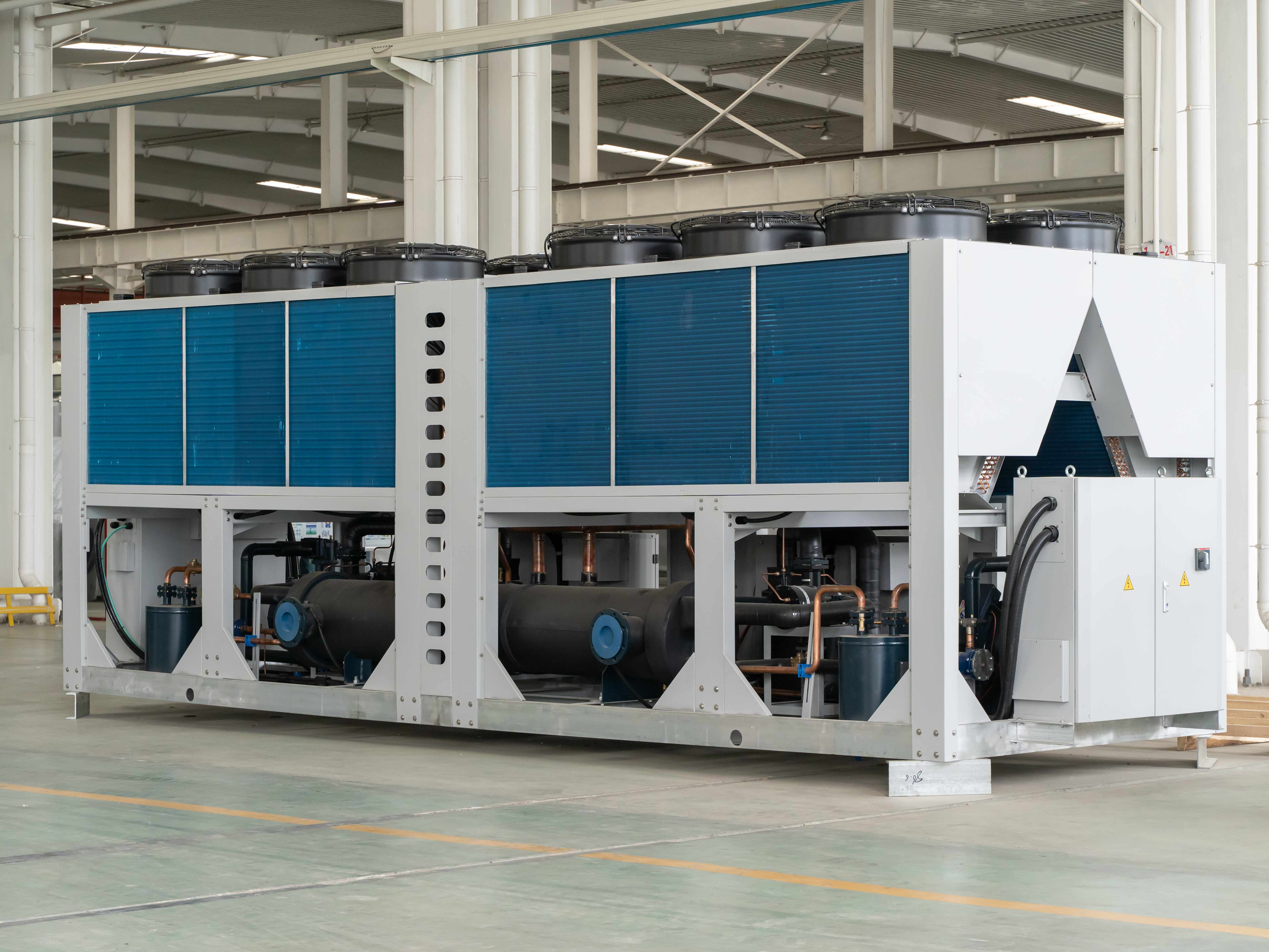 Een revolutie in HVAC: de hoogefficiënte luchtgekoelde schroefkoelmachine (warmtepomp)